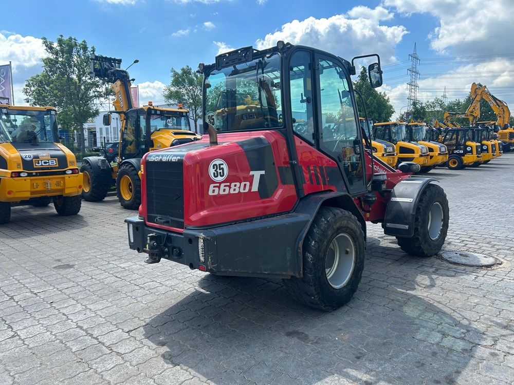 EquipmentSales8's tweet photo. FOR SALE: 2022 Schäffer 6680T 🔥

✔️ 4,390 Hours
✔️ Central Lubrication System
✔️ Euro Hitch
✔️ Speed: 35 km/h 

📍 Germany > Cologne

Find out more on our website 👉 https://t.co/RnzoatSsnZ https://t.co/h7IfyD1yin