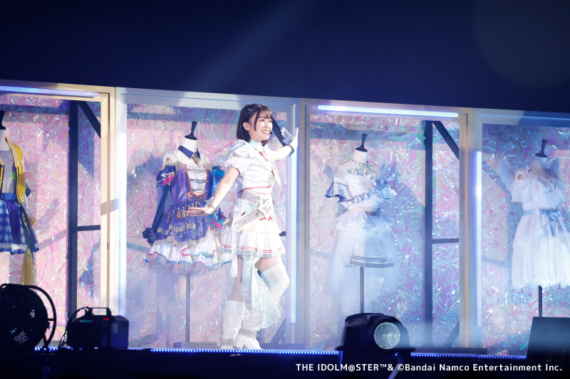 shinyc_official's tweet photo. ✦・・・━━━・
#シャニマスソロライブMSP
 　　アーカイブ公開中✨
　　　　　・━━━・・・✦

🪽田中 有紀（芹沢 あさひ役）

🎤𝕤𝕠𝕟𝕘
ワタシグラビティ
👗𝕔𝕠𝕤𝕥𝕦𝕞𝕖
イフワナビーアスター

アーカイブもお楽しみください！
✅配信チケット販売中！
https://t.co/LBqTgutZac https://t.co/PgFysQCtmn