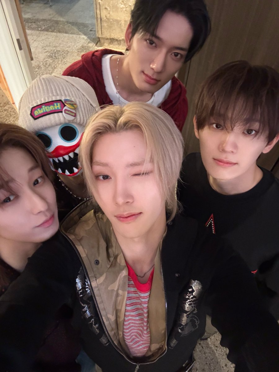 hrtzwav_jp's tweet photo. [hrtz.pic] 260928

Unknown Planet 💫

#hrtzwav #하츠웨이브 #ハーツウェイブ
#TheSecondWave_MOMENTUM 
#MOMENTUM #ALIVE https://t.co/6fV1MV82gB