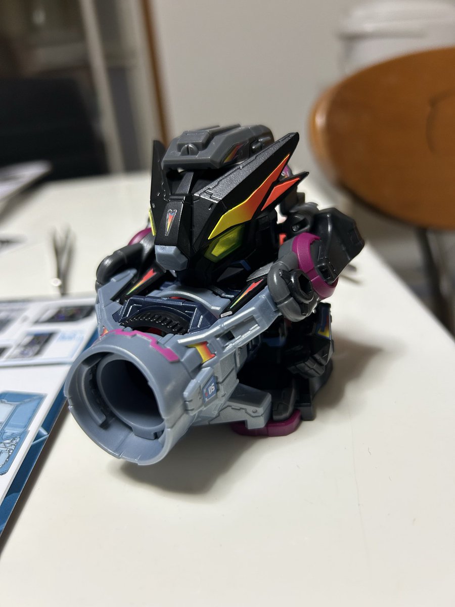 Light010415's tweet photo. 懐かしいビーダマンが届きました。これは主人公のライバルが使ってたビーダマンらしいです。かっこいい。 https://t.co/F0ldaZWVqV