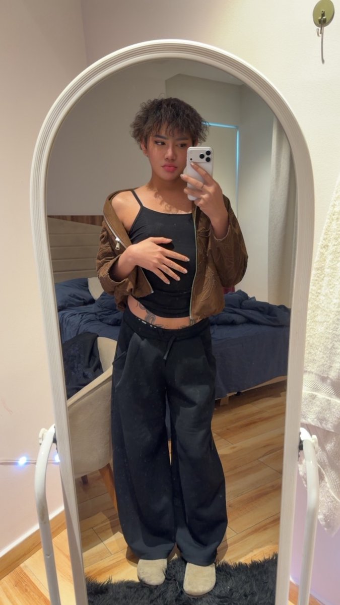grczac's tweet photo. #ladyboy_khobar #ladyboy_dammam #ladyboy_saudi 🥰 https://t.co/igaz2OXoDj