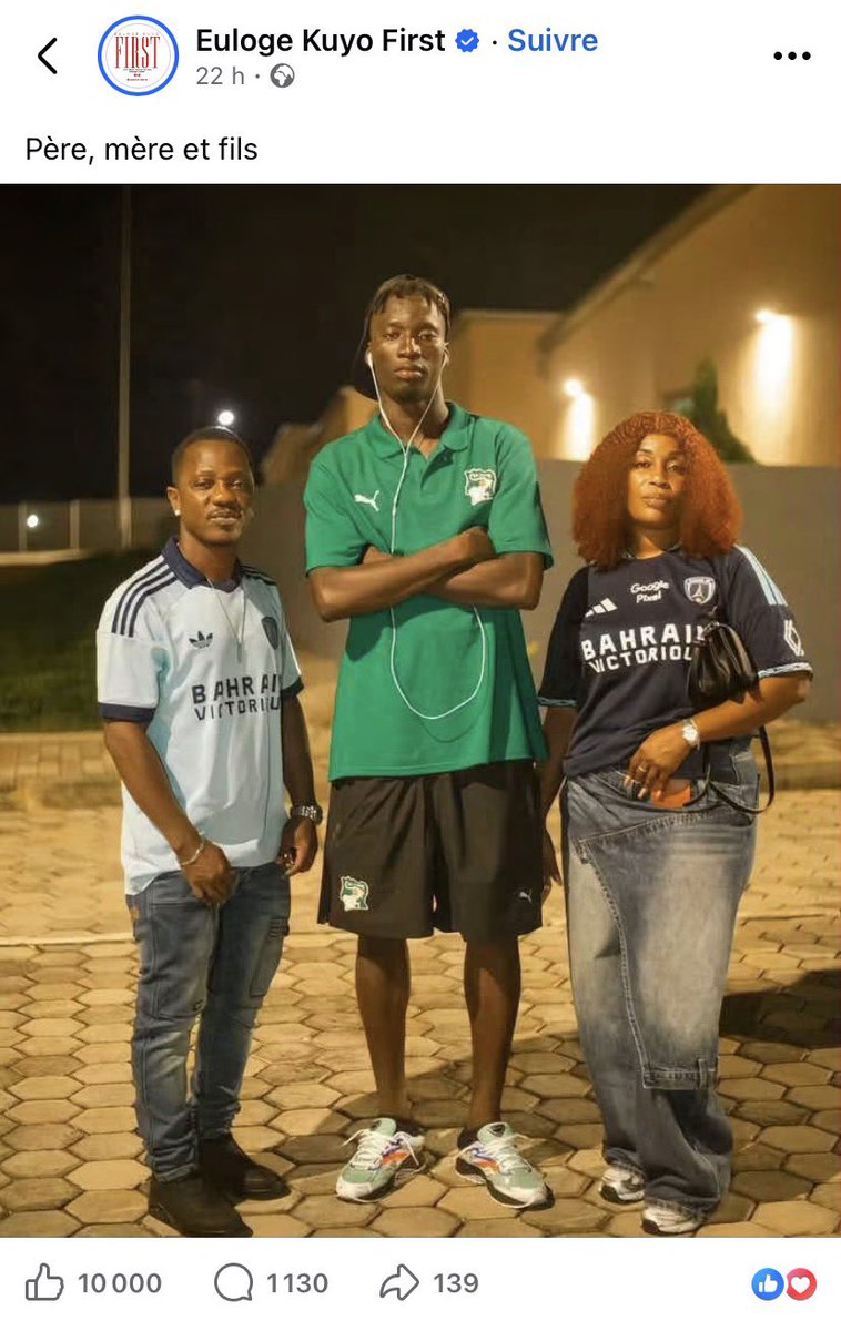 dmkdonmike's tweet photo. Les gens sur Facebook sont très méchants, dans vos petites connexions internet 200-300 ils sont constamment dans le dénigrement… sous le post de Euloge le joueur Zabi la magie avec son père et sa mère https://t.co/tEsFhewBYl