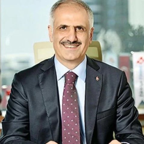 thshaber's tweet photo. Fon soruşturması kapsamında, Hazine ve Maliye Bakan Yardımcısı Osman Çelik’in damadı İskender Balcı için yakalama kararı çıkarıldı.

(Sözcü) https://t.co/j3OXUKrn2K