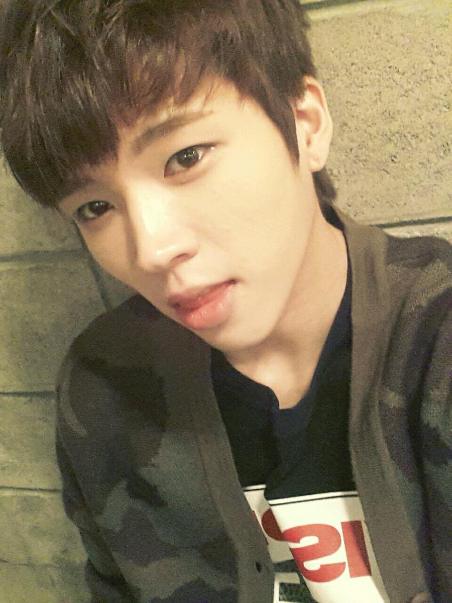 feb8nwh's tweet photo. 🫳🏻🫳🏻🫳🏻 https://t.co/fppcZz5sq7