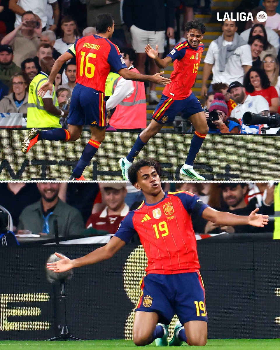 LaLigaEN's tweet photo. Showing up for club and country 🇪🇸✨ https://t.co/2t1EOdnY92