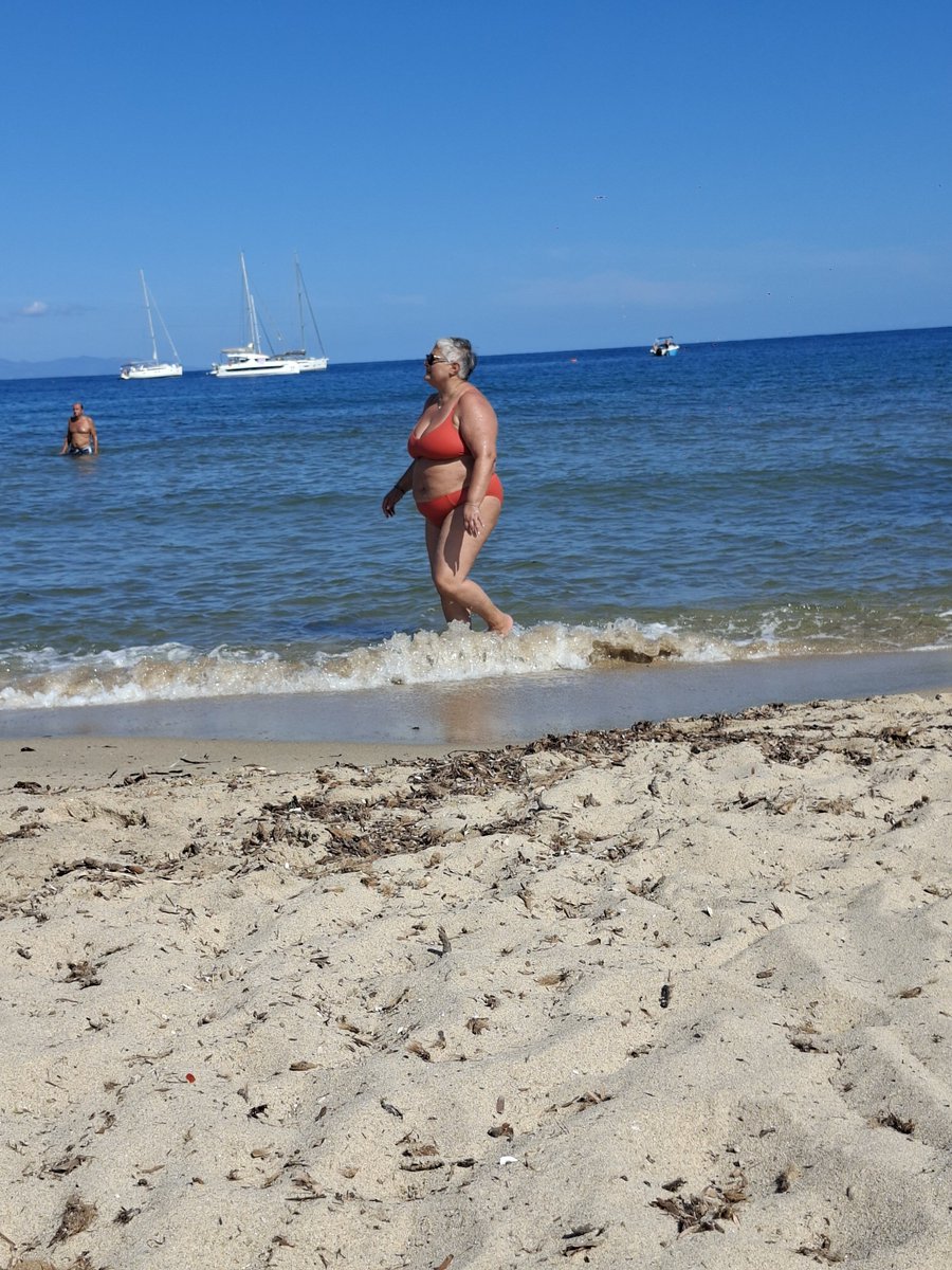 MarioFestone's tweet photo. Bellezze al mare 
#mare #bbw #fat #granny #mature #bigass #bigboobs https://t.co/Qv6sumgDQ5