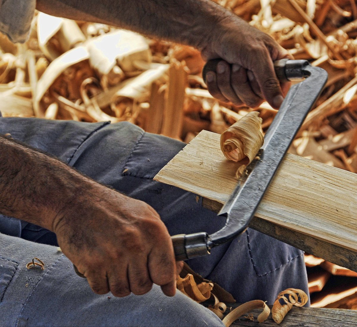 MountainLore_'s tweet photo. Hands of the Craft

Wood remembers every touch.

#WoodCarving #TraditionalCraft #FolkCulture #Ethnography #CulturalHeritage https://t.co/yOFiwtg78N