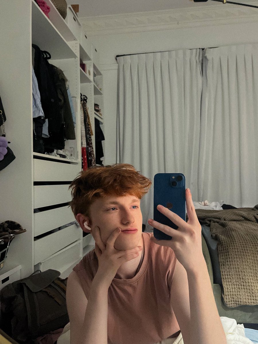 fraserxmartin's tweet photo. https://t.co/sfajhHvbXZ