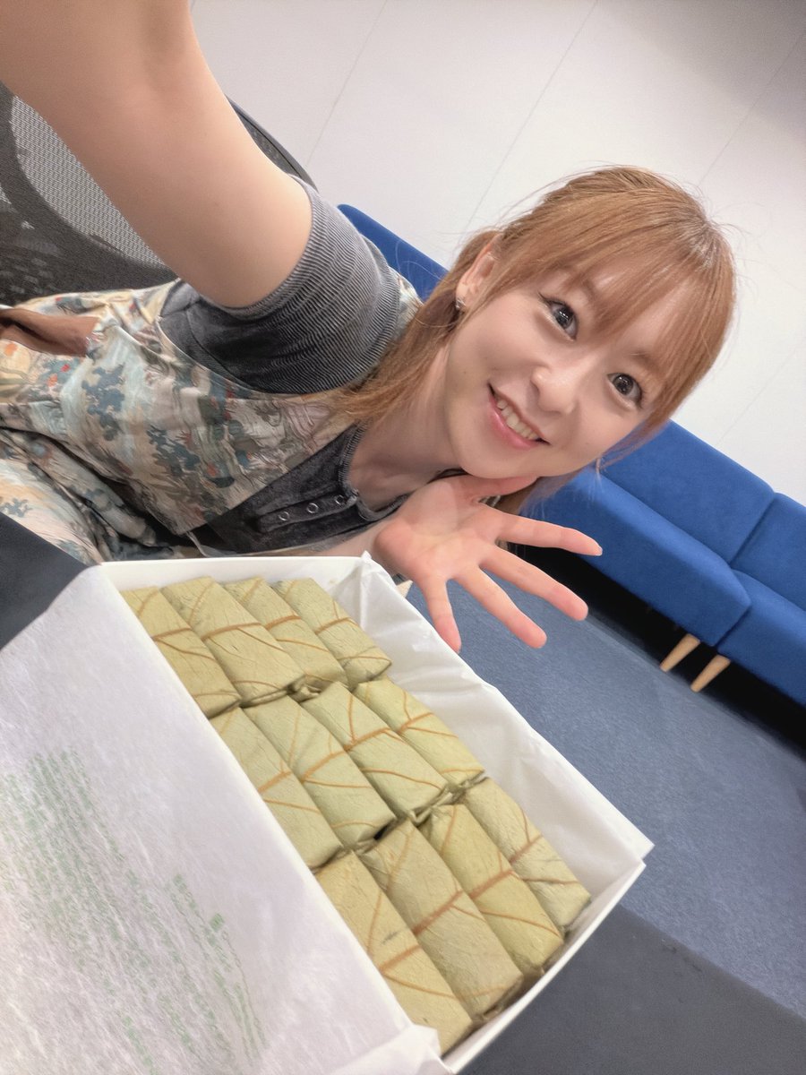 tokui_sorangley's tweet photo. 異世界ごはん旅のラジオ✨️
最後まで聞いてくれたかな？？？
何言ってるか分からないと思うんですが、こちらの柿の葉寿司、中身の透視をしながら美味しくいただきましたのでぜひお聴きくださいませ🫶️
めちゃ美味しかった…🍃️🍃️
https://t.co/gEdpeupy49
#異世界ごはん旅 #以下略ラジオ https://t.co/4psqdx94sx
