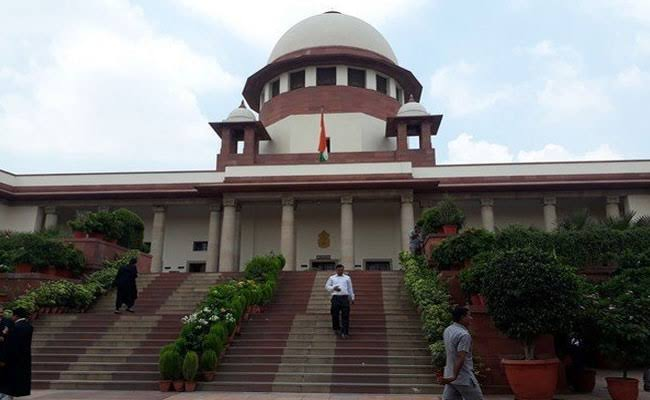 ManviGoutam's tweet photo. The Supreme Court took suo motu notice of recent Delhi-NCR rape cases, with Justice JB Pardiwala comparing the gravity of the incidents to the historic Nirbhaya case and criticizing law enforcement failures. https://t.co/cQXpowTckc