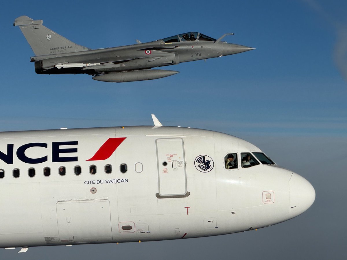 Armee_de_lair's tweet photo. Protéger.
@Pontifex @AirFranceFR @CDAOAofficiel https://t.co/bREPRn4DWf