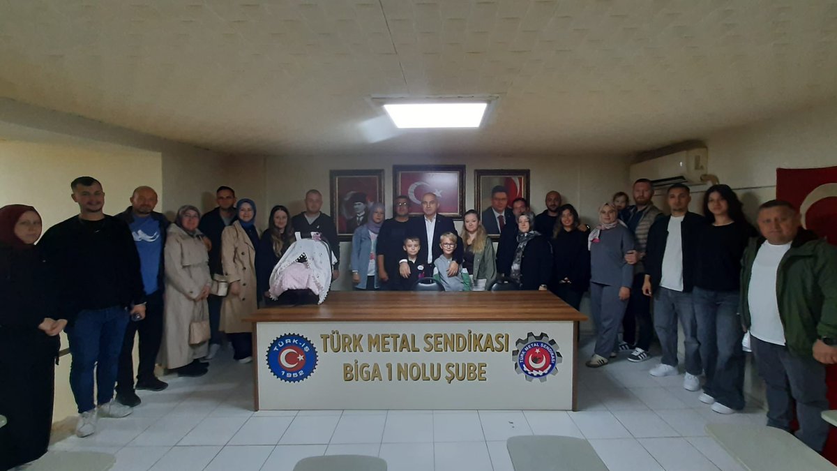 baytur1974's tweet photo. Sayın Genel Başkanımız  Uysal Altundağ’ın Liderliğinde Türk Metal Sendikamızın Mess ortak eğitim programına katılacak üye,eş ve çocuklarını Didim Agaya otelimize yolcu ettim.
Üyelerimize güzel bir eğitim programı geçirmeleri ve hayırlı yolculuklar dilerim.

#SosyalLiderUysalAltundağ
#SosyalSendikaTürkMetal
#Biga1NoluŞube