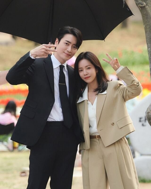 KoreanUpdates's tweet photo. Acc. to mydaily, #HanJimin will reunite with #LoveScout co-star #LeeJunhyuk as she is reportedly confirmed to make appearance in SBS upcoming drama, #EXCITATIO (airs in early 2027). Her filming date is said to be on 4 October

https://t.co/RSew8TROTi #KoreanUpdates RZ https://t.co/YYn58y8qbF