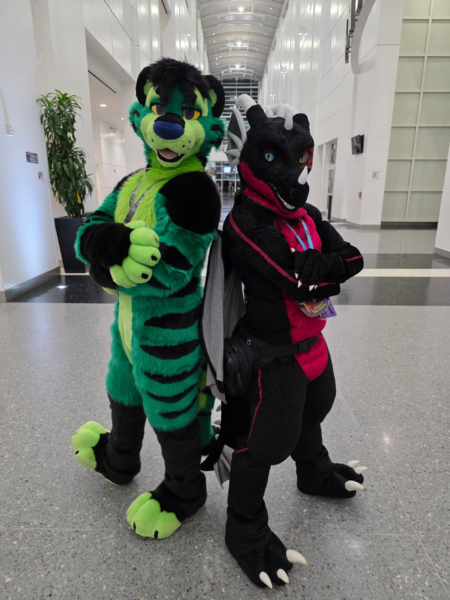 nightdragon0's tweet photo. Finally having time to collect my thoughts on #ASC2026. Such a good way to round off a week-long trip! This continues to be a con with a sweet spot in size, location &amp; friends to see! #fursuit #fursuiting

Pics 2 &amp; 3 by Summer Rine &amp; Gale. https://t.co/JjEzkJjXso