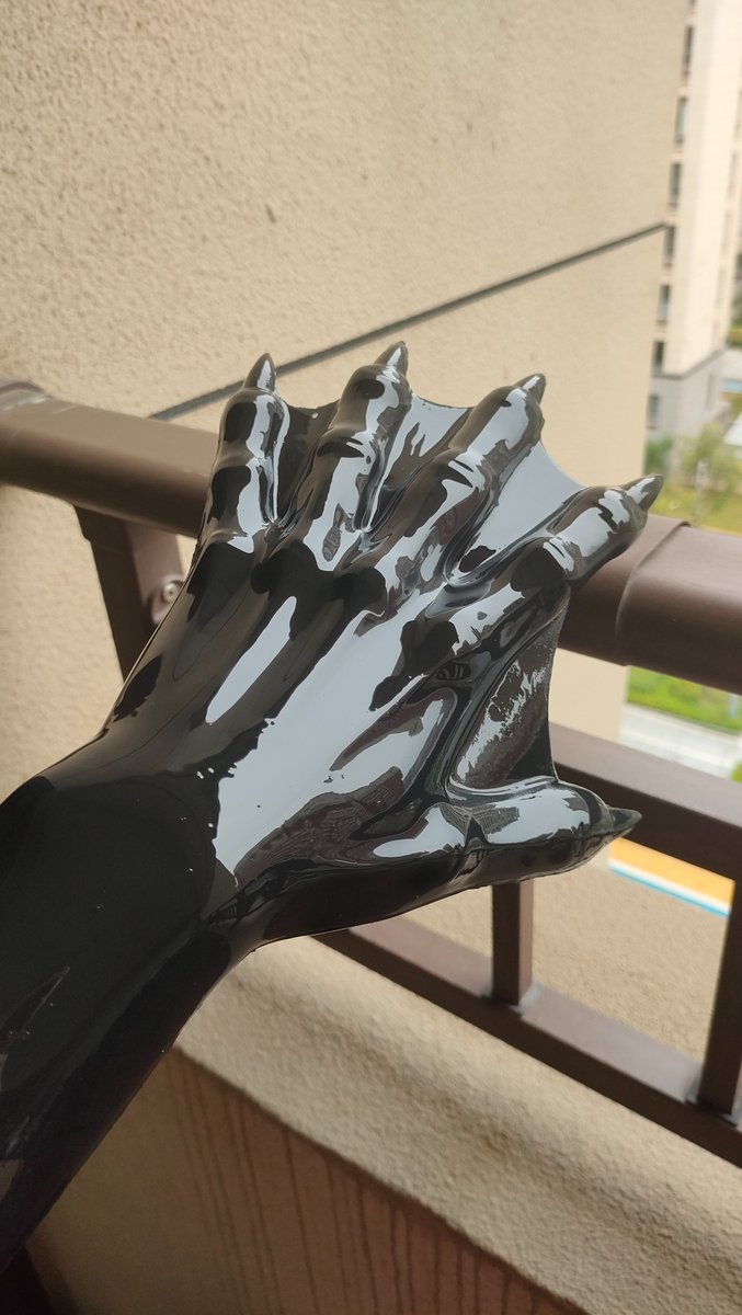 G_Pawz's tweet photo. Who wants these paws? 🐾👀 https://t.co/a7ktkKXcr6