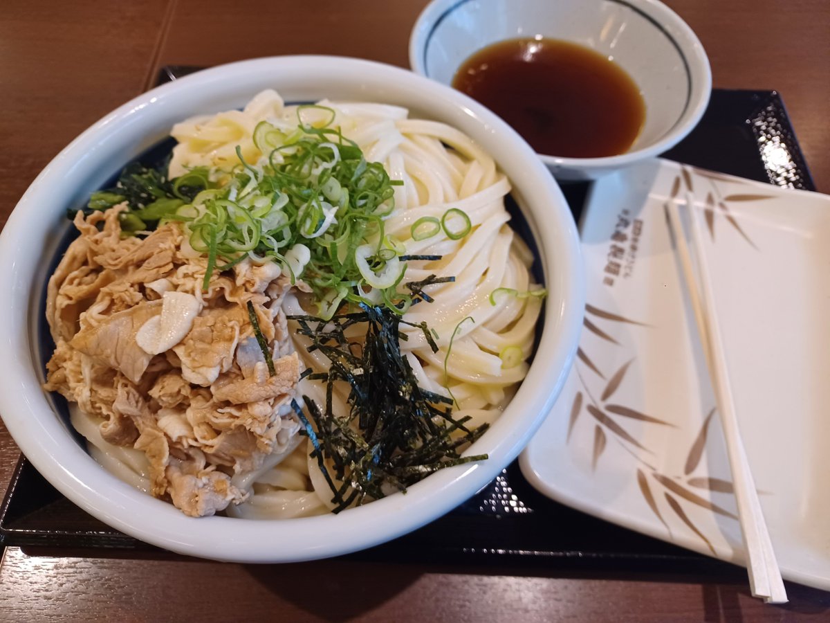 mituodesuga's tweet photo. そう。
ダイエットは毎日の積み重ねです。
ちょっとした油断がいけないのです😌🍴🙏 https://t.co/77aO8eaWjD