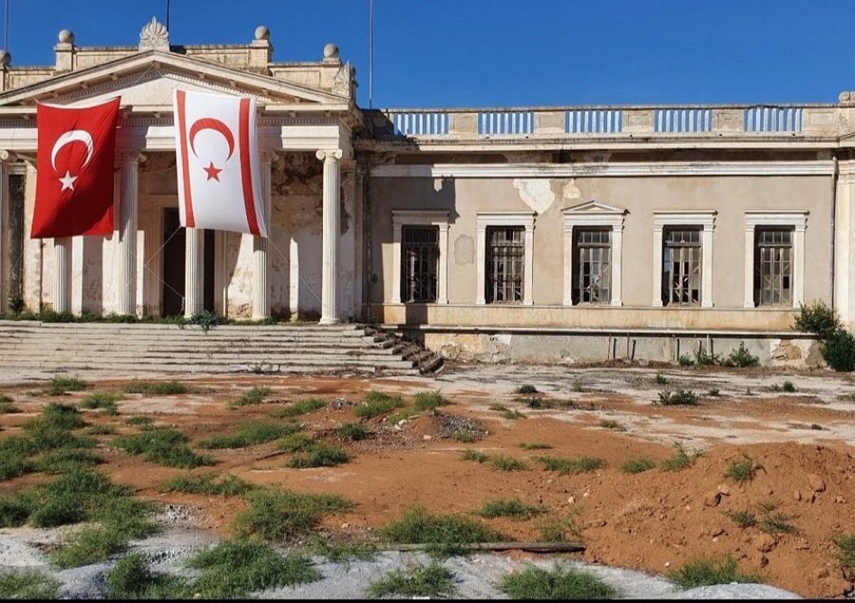 XKx3_XS3x's tweet photo. My school was full of life and happy! The barbaric Turkish invasion of my Cyprus cut its life and the Turks now claim it is Turkish !
Pathetic Turks they steal, destroy they never build anything for humanity https://t.co/NPAZEOqKwB