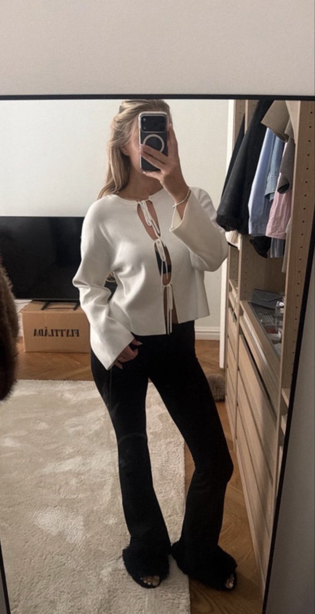 paytonatalka's tweet photo. lubicie klapeczki z futerkiem?? 🙂‍↕️ https://t.co/Wxgcv8XmmL