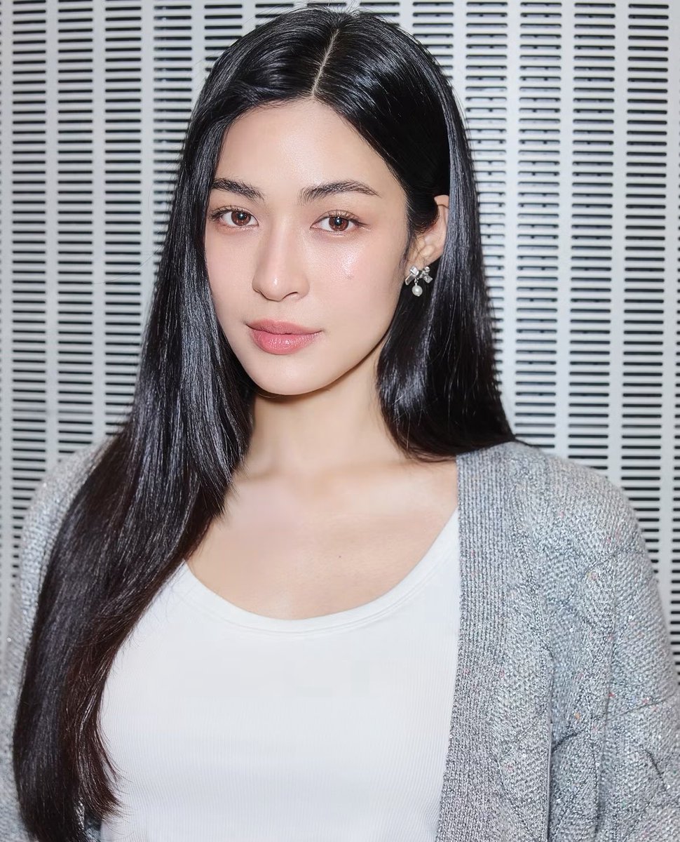 thaifashiond's tweet photo. #UPDATE: “หลิงหลิง คอง” @linglingsirilak และ “ออม-กรณ์นภัส” @ormmormm สอง Dior Ambassadors เตรียมตัวเดินทางไปร่วมแฟชั่นโชว์ Dior Summer 2027 ณ Paris Fashion Week วันที่ 29 กันยายน เวลา 19.30 น. (เวลาไทย)

@Dior 
#LingOrmDiorSummer27 
#LinglingKwong #OrmKornnaphat 
#LingOrm #Dior https://t.co/lyiDDhf6Ak