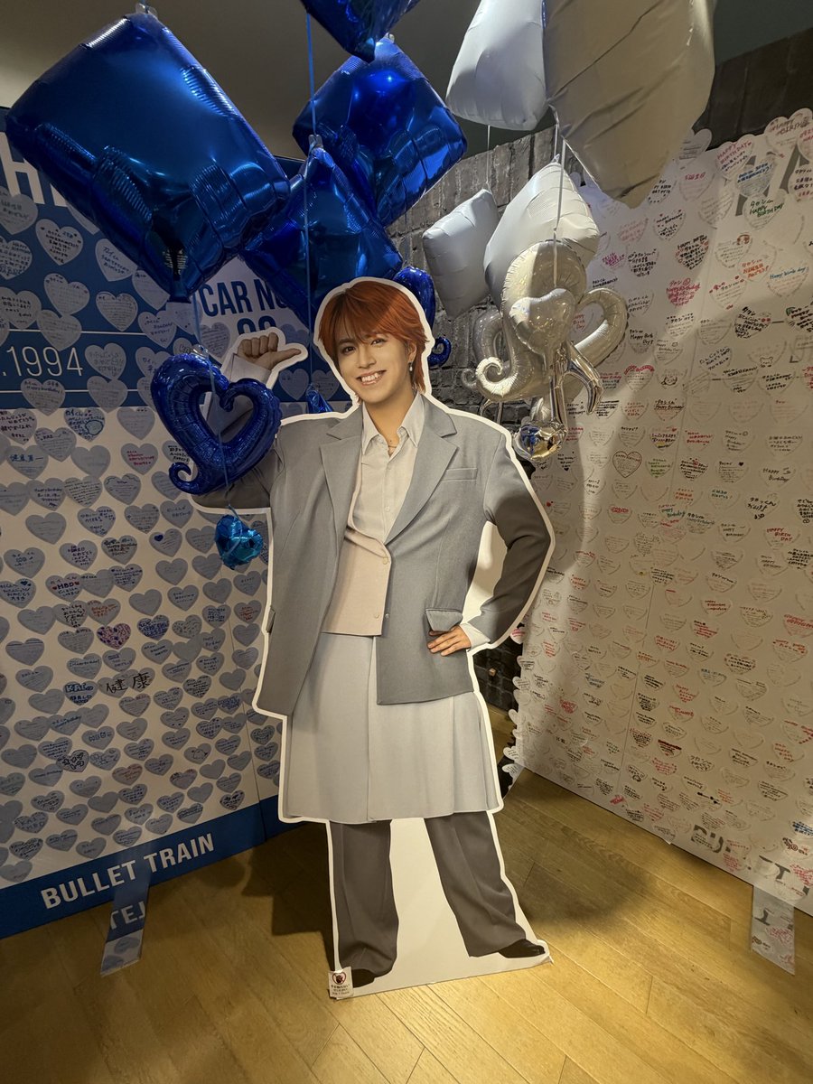 SATCHAN_0621's tweet photo. 今日は午前中定期検査のため有給。
無事に異常なしで安心〜！
そこから地下鉄で難波へ★

地下鉄梅田のM!LK
地下鉄なんばのポムとANNA SUIの自販機
なんばマルイのタカシ
ルクア＠コスメでめめのMEDICUBEイベント
阪急三国のaiko

推しの幅が広すぎる笑 https://t.co/FsXiNB7l0P