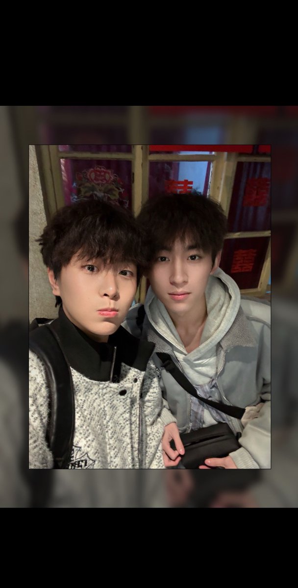 GnagneRegis's tweet photo. 男朋友睡着的时候是最可爱的 凑近了能感觉到他均匀的 热热的呼吸 还有身上香香的味道 #迷玩 https://t.co/gIxk7aqRNx