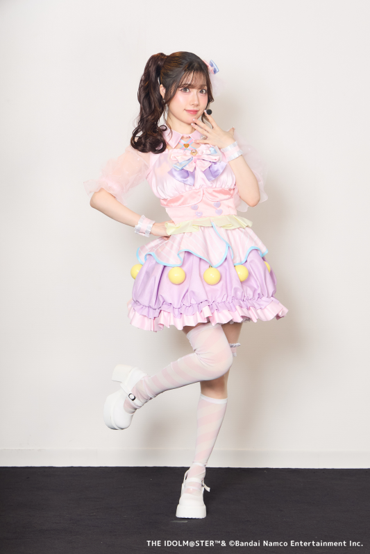 shinyc_official's tweet photo. ✦・・・━━━・
#シャニマスソロライブMSP
 　　アーカイブ公開中✨
　　　　　・━━━・・・✦

🪽礒部 花凜（月岡 恋鐘役）

🎤𝕤𝕠𝕟𝕘
恋するクオリア
👗𝕔𝕠𝕤𝕥𝕦𝕞𝕖
マイハート・シグナル

アーカイブもお楽しみください！
✅配信チケット販売中！
https://t.co/LBqTgutZac https://t.co/wIDN3MCuW1