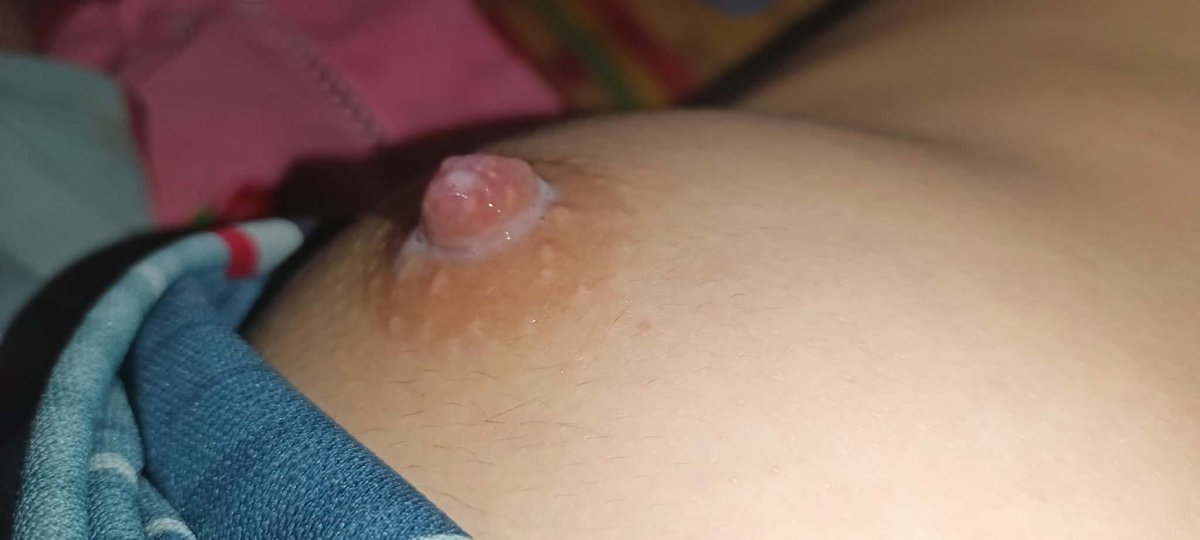 toi0codon's tweet photo. Đố ai biết thứ gì đang ở đầu ti https://t.co/g46mrEQWS5