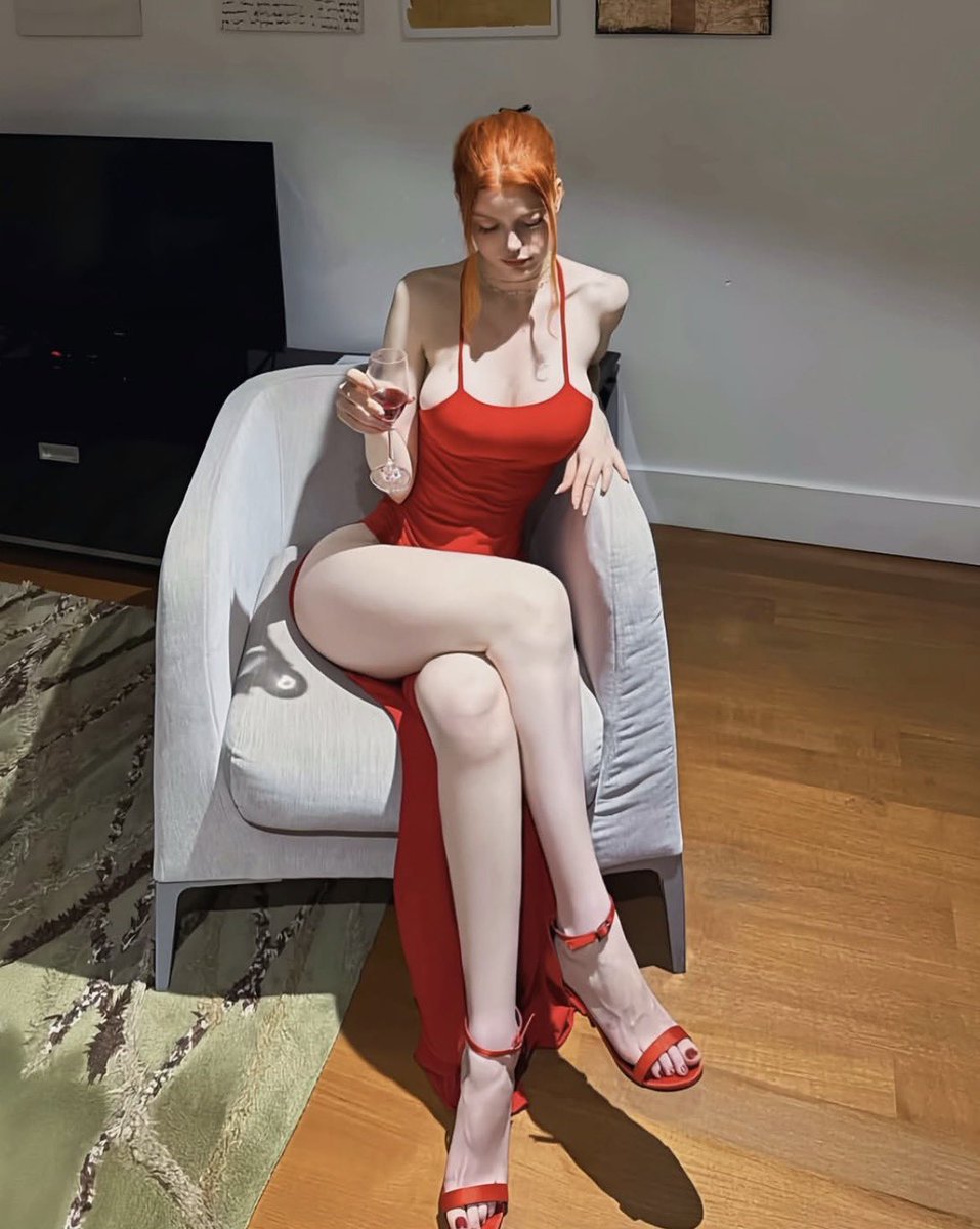 TheoRayyyyy's tweet photo. 现实版湄拉祖宗妈咪啊啊啊啊啊啊啊啊啊啊！！！！
这个白皙度诗人啊？？？？🖤🖤🖤齁哦哦哦要被顶级白妈击败了齁哦哦哦哦哦哦🤍🤍🤍！！！！
哼哼哼哼哼跪在地上给妈妈当脚垫杯垫齁哦哦哦哦哦疯狂吸亲妈的小腿袜和粉嫩裸足啊啊啊！ https://t.co/iNpebO1Uew
