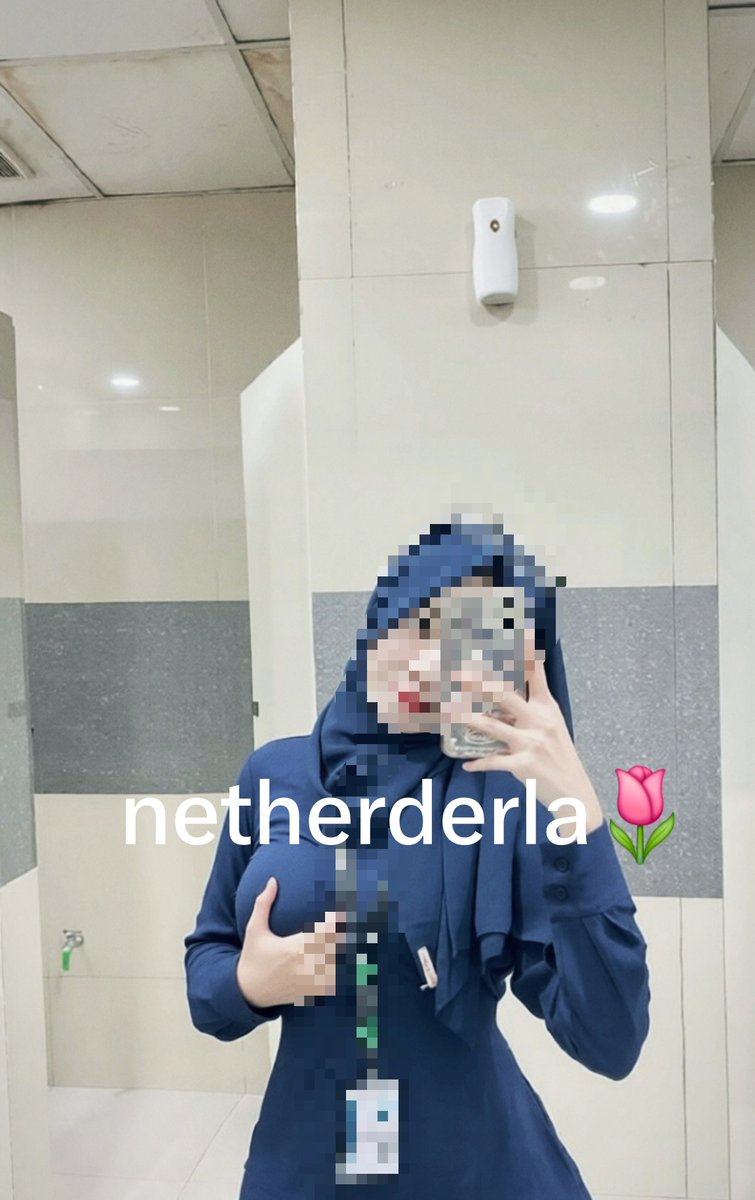 nethhederla's tweet photo. plisee ihh aku hapus all postingan , ganti usn cuma gegara ada orang kantor yang tau aku sebinall iniii , tapi before semua aku dalate aku di kantor malah kesangeann , yaudah ke kamar mandi buat ngeremesin tt gue biar aga lega deh dikit dari pd sange brutalll🥹 https://t.co/1WVOa8Q7LS