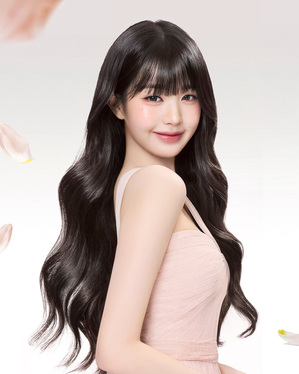 KerastaseKorea's tweet photo. 💖 #케라스타즈 X #장원영 💖
 #원영 처럼 빛나는 머릿결을 위한 꿀팁✨ 크리미한 텍스쳐의 샴푸, 워시오프/노워시 트리트먼트로 
촉촉한 윤기 케어와 화사한 플로럴 부케 잔향이 레이어링 되는🌸 NEW 글로스 압솔뤼 3종을 만나보세요
 
#WONYOUNG

🔗 https://t.co/hWXvwEvoe5 https://t.co/F1KwtF6GnW
