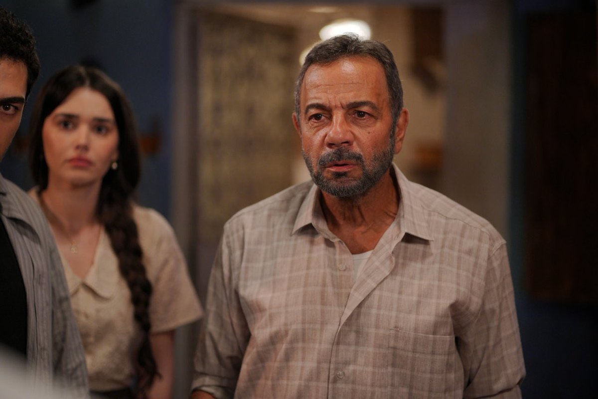 KanalD's tweet photo. Yeni bölümden kareler sizlerle! 📸 💙 

#Haysiyet yarın 20.00'de #KanalD'de! https://t.co/w68EkMXrDy