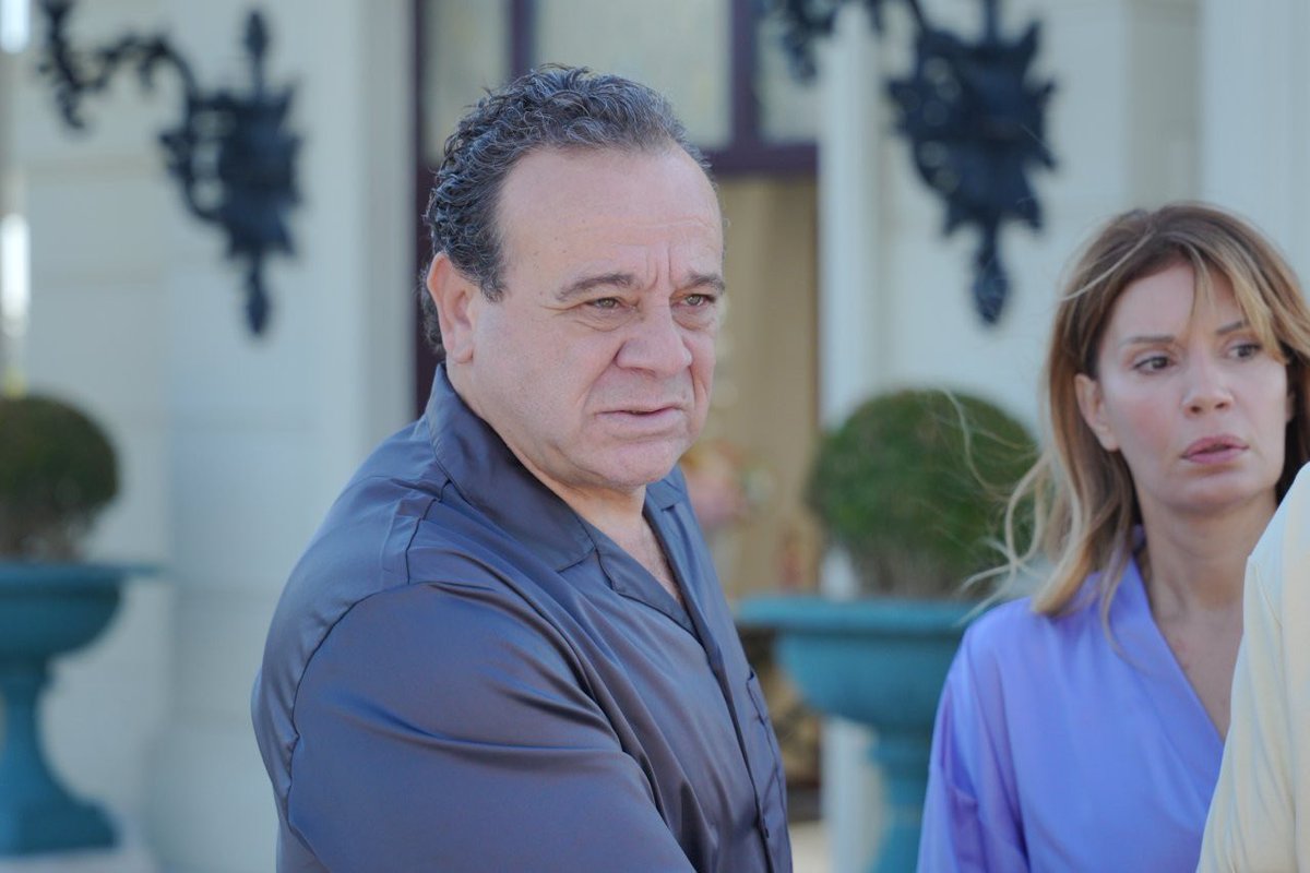 KanalD's tweet photo. Yeni bölümden kareler sizlerle! 📸 💙 

#Haysiyet yarın 20.00'de #KanalD'de! https://t.co/w68EkMXrDy