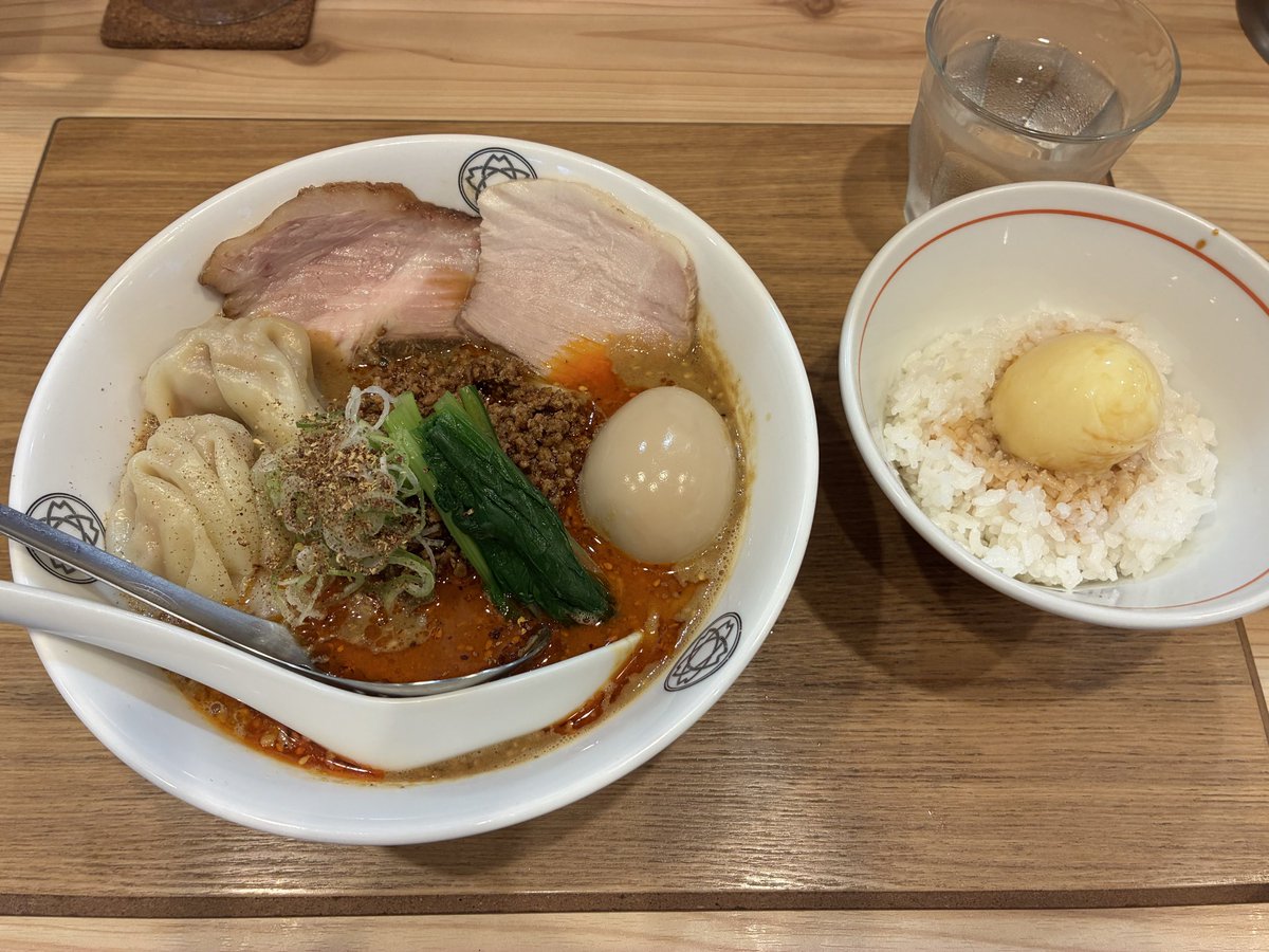 kani_killer_'s tweet photo. 愛してやまないもつけの店主さんプロデュースのずーーーっと行きたかったかいか行ってきた https://t.co/QeLzeShF2f