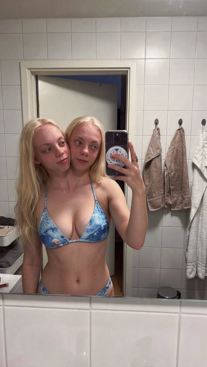 brendaxpam's tweet photo. if we text you, will you reply or ignore us ? https://t.co/Em6fEgfKPD