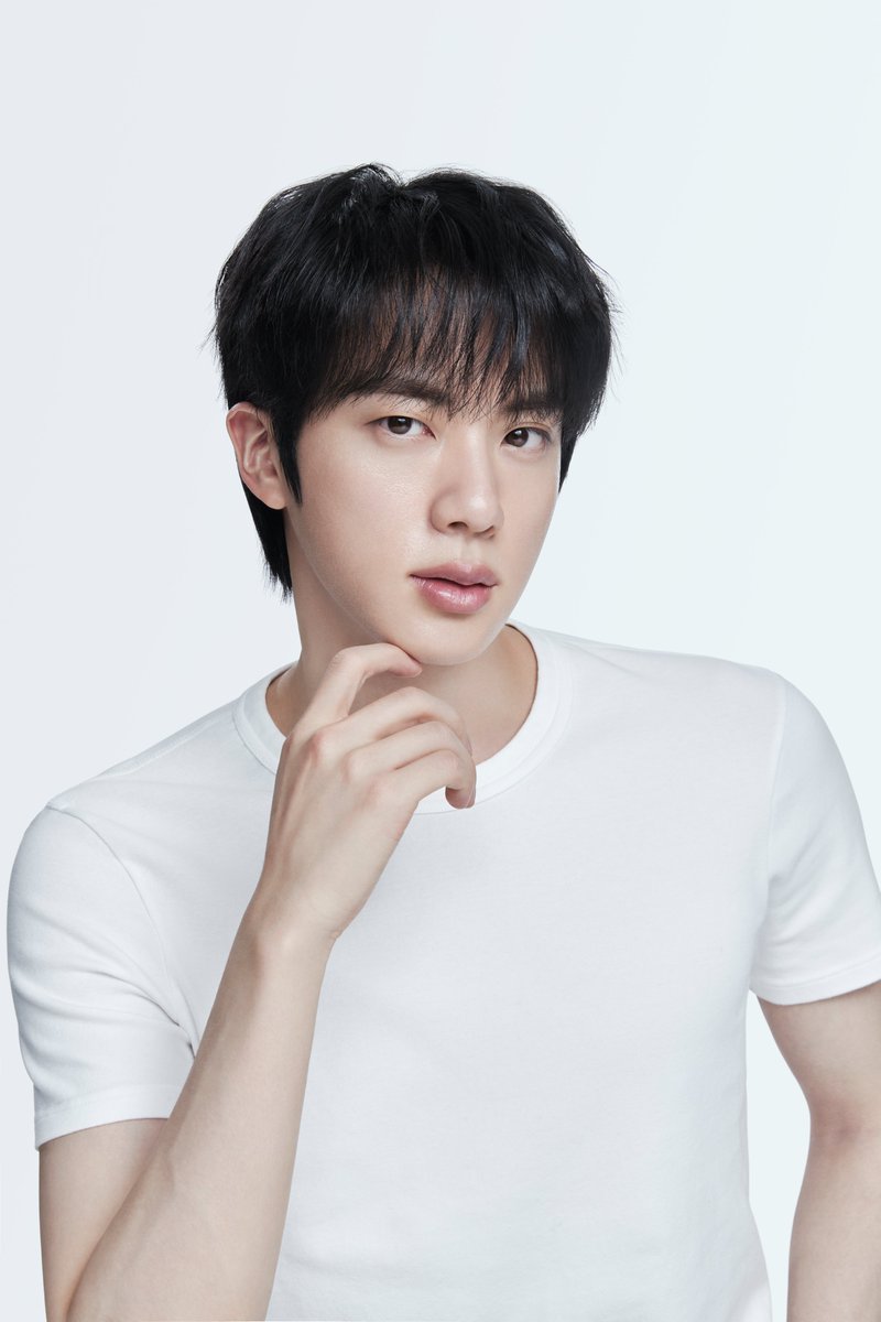 Laneige_japan's tweet photo. LANEIGEよりナイトタイムを彩るJinのビジュアルをお届けします✨🌙💤​

#LANEIGE #ラネージュ #Jin #진 https://t.co/VxFHDmvnY9