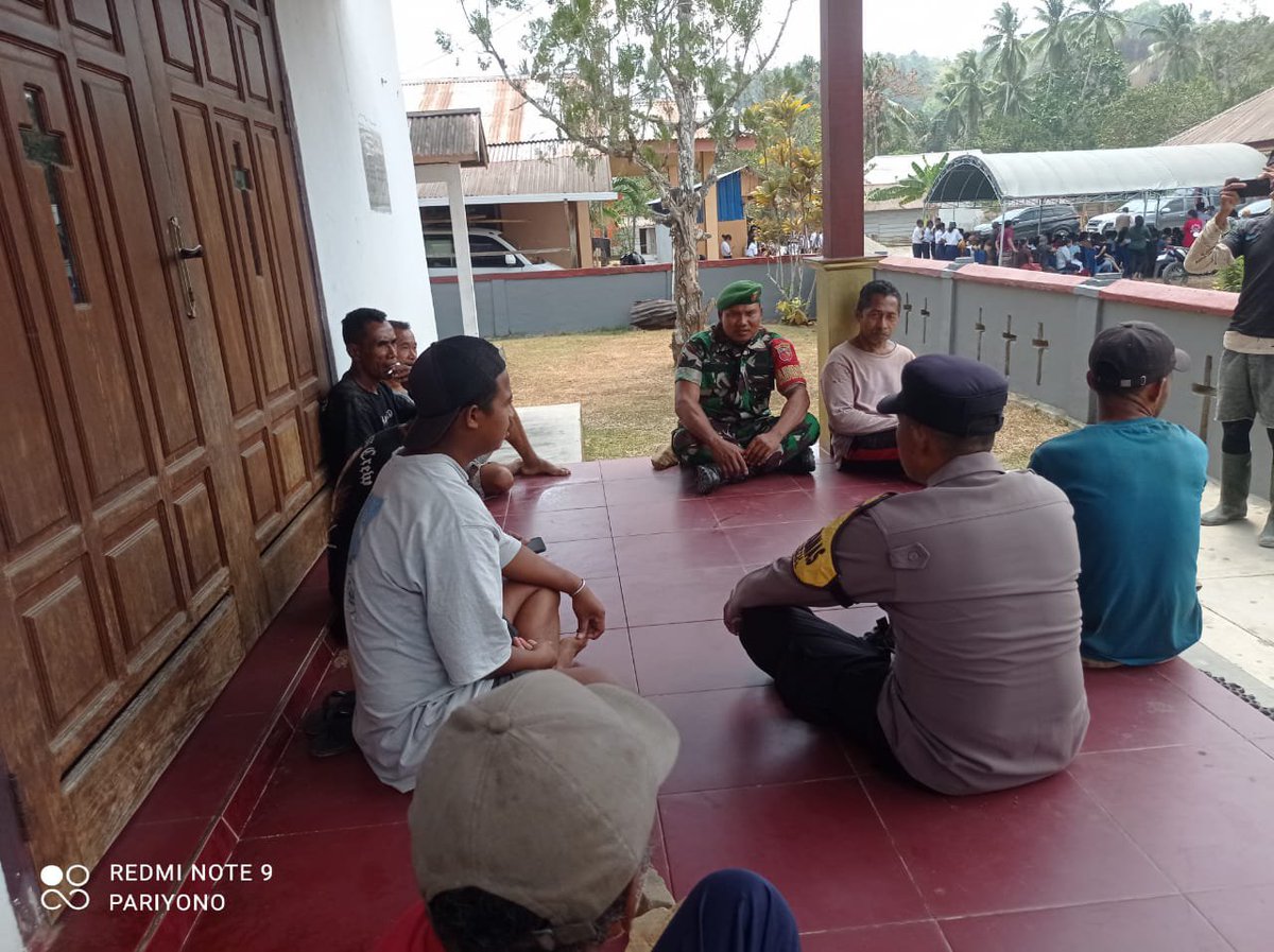 M1513sbb's tweet photo. Babinsa 1513-03/Kairatu Desa Hunitetu Imbau Warga Waspadai Kebakaran di Musim Kemarau. 

Baca selengkapnya👇
https://t.co/YJIPsfcIBs https://t.co/uJDuAUIWWw