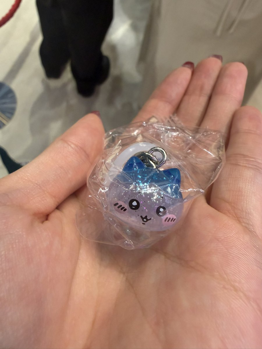 f__az__'s tweet photo. ちいかわパーク　
まめまめフィギュア　特典　交換

【譲】ハチワレ
【求】うさぎ

現在ちいかわパーク内にいます。
パーク内または本日池袋、後日都内にてお手渡し、郵送も可能です。
検索からもお気軽にお声掛けください。
#ちいかわパーク　#まめまめフィギュアチャームマーカー https://t.co/1IQ09SHysR