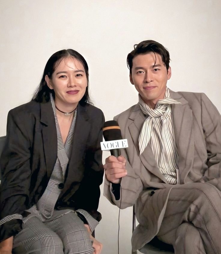 TheMovieNest80's tweet photo. HYUN BIN ON HOW HE FELL IN LOVE WITH SON YE-JIN… 🥹❤️

People always want to know the exact moment he realized he was in love with her.

But according to Hyun Bin…

There wasn't one.

He said they were around the same age, started their careers around the same time, and had similar journeys, so talking to each other just came naturally.

And as they worked together and spent more time talking…

He slowly fell for her.

His description was honestly so romantic:

It was like water slowly seeping in. 🥹

No dramatic moment.

No “love at first sight.”

Just two people spending time together until somewhere along the way…

he realized he had fallen in love. ❤️

And they actually only became a couple after Crash Landing on You ended. 👀

BinJin really went from co-stars…

to lovers…

to husband and wife. ❤️
