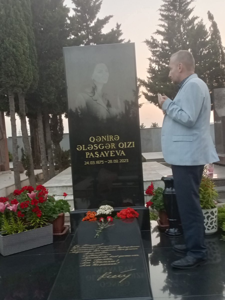 anarmurat's tweet photo. Ruhun şâd, mekanın cennet olsun, Turan sevdalısı, çağımızın Tomris Hatun'u, yiğit kadın!!! Ölümünün 3. yıldönümünde seni saygı, sevgi, özlem ve minnetle anıyorum.  #ganirepaşayeva https://t.co/pj8ZwS5d6q