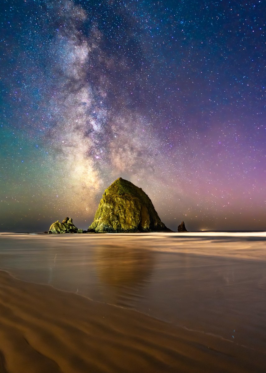 Oi_On_Ya's tweet photo. Good night baby ✨
Off to do some work
Thank you for sis's beautiful 
poem and photo ♥️
Happy New week! 
I love you ♥️ 💋

Cannon beach in Orego USA ⭐️ https://t.co/EqVViJHvLB
