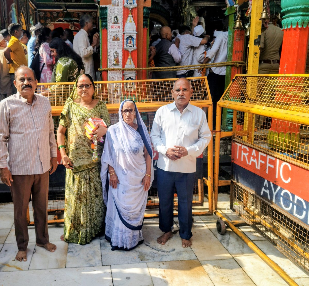 virendrasays's tweet photo. 🙏जयश्री राम🙏                                  श्रीराम लला जी का दर्शन लाभ एवं आशीर्वाद प्राप्त करने का सौभाग्य प्राप्त हुआ।                                                 #राममंदिरअयोध्या                                 #रामलला https://t.co/M9sn0owZXJ