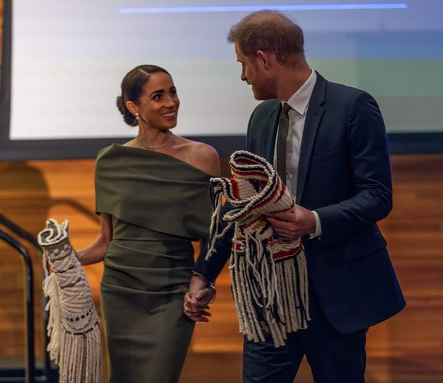 Diana6197Davis's tweet photo. "I'm glad I found this as it makes very clear what I was battling against as Meghan & Harry find themselves doing after breaking free from the clutches of the 'Institution' that protects the reputations of the Royals in it's own interests as it controls them; they're their their puppets!
I was a problem; seen as, when it was found I wouldn't put up & shut up & fall into line accepting of my husband's infidelity & instead showed independence as what was good for the goose was good for the gander!  What could they say & do; so silenced from direct confrontation & adopting subtle means of retaliation to attack me but I fought fire with fire! Now read an attitude from within the 'Firm' to the couple it's very telling even they're being married dismissed as Meghan's family name used to address her!"
 Diana 
~~~~~~~~~~~~~~~~~~~~~~~~~~~~~~~~
Prince Harry & Meghan Markle won’t last long in the UK due to a simple reason, a former royal spokesman has claimed. The Duke and Duchess of Sussex have returned to Britain and found a home somewhere outside of London, six years after they left the country for a new life in America. While the exact reason why the Sussexes returned is unknown, Dickie Arbiter, who was the late Queen Elizabeth’s Press Secretary between 1988 & 2000, claimed there is a very simple reason why the Sussex couple may head back to the US shortly. He said “I think he [Harry] thinks that he might be able to work around his father to get him back in the fold, but his father's made it very clear there ain't no job for you. You're on your own, son!”  Mr Arbiter stressed that the lack of royal role is what may drive Harry to decide against staying in England for the long run!  “Well, he got a comeuppance when he was told that nothing had changed from the 2020 Sandringham Summit, in January of that year, that he's not a working royal! He chose to opt out, he chose to be financially independent & he's not a working royal!”