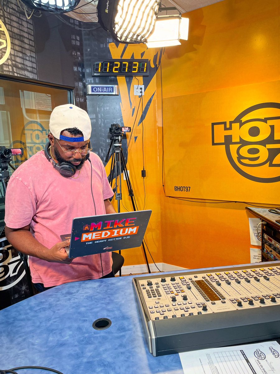 djmikemedium4's tweet photo. 🎙️🔥 “THE RADIO IS CALLING… WHO’S NEXT? 👀📻 Let’s help the next wave of artists reach more listeners, create more buzz, and make some noise! 🚀💯 #HOT97 #TheHeavyHitters #RadioReady #NewMusic #Artists #MusicPromotion” https://t.co/fSmPP7oLK5