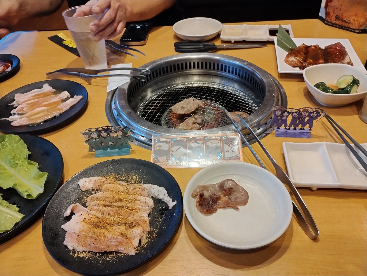 qFPaXdcFa098590's tweet photo. 夜焼肉🥩 https://t.co/vd752h5lhl