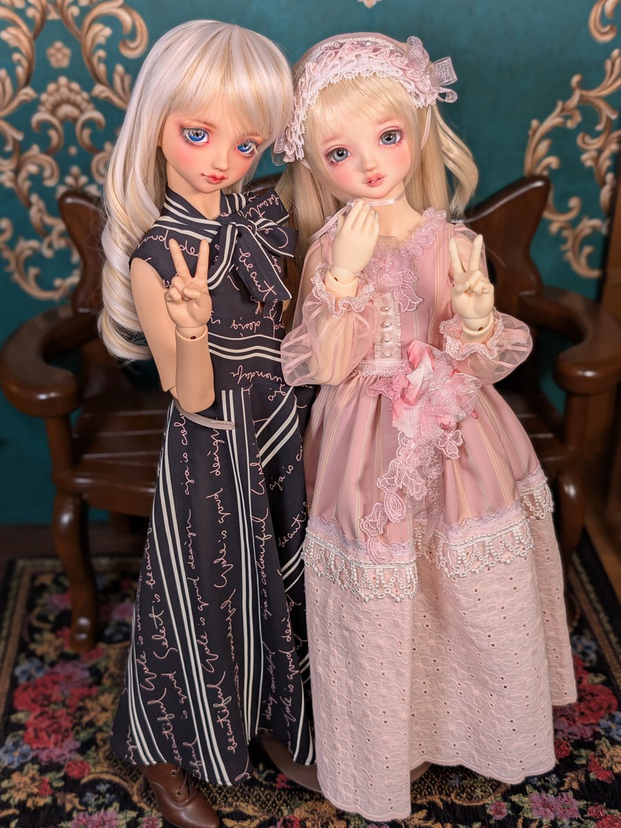 puppets5241's tweet photo. という訳で #お迎え報告 です✨
左からフルチョのタン肌ここちゃんの
🤎夏月(なつき)ちゃんと
里ワンオフここちゃんの
🩷桃月(ももつき)ちゃんです
まさかのタイミングぴったりで、カッコよすぎるここちゃんと可愛過ぎるここちゃんダブルでお迎え出来て幸せ過ぎます😻
これからよろしくお願いします🙇‍♂️ https://t.co/RoW8iiWORF