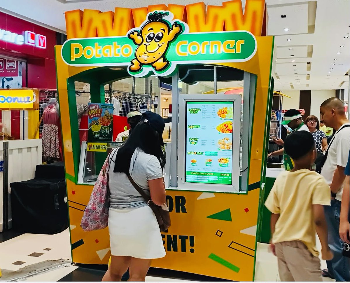 CityMallPh's tweet photo. Giga appetite, Giga Fries🍟😊 Go get your Potato Corner in a CityMall near you

#CityMallPH #PotatoCorner https://t.co/vBcCsEqu9i