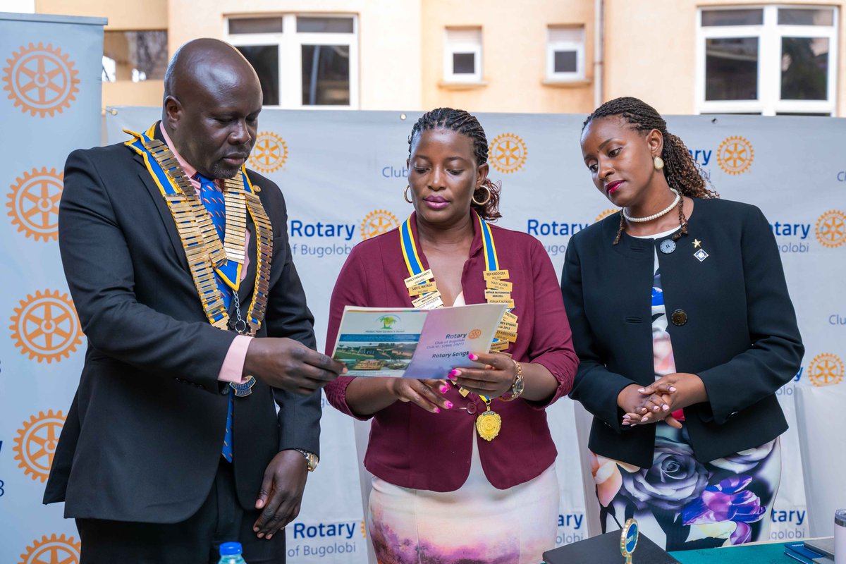 dgrotaryd9213's tweet photo. Twenty-four years of service leaves a trail.

for my 29th Visit while at @Rotary_Bugolobi , I saw a club that has stayed close to its community through monthly child immunisation outreaches, NCD awareness campaigns and medical camps. But I also asked them to look inward: what keeps people connected to this club, and what makes them want to stay?

Their US$2,000 commitment to The Rotary Foundation and another US$2,000 to PolioPlus says something about their heart for service. 
Now let’s make the club experience just as strong.

#RotaryEyamba 
#RotaryKonyo
