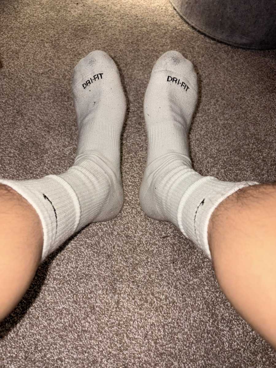 nikesock_lover's tweet photo. what would you guys do to them? 

#mlm #gay #feet #gayfeet #gayfeetworship #footfetısh #feetfetısh #footworship #feetworshi̇p #socks #nikesocks #nikesockworship #gaysocks https://t.co/V2SgSk7Pid