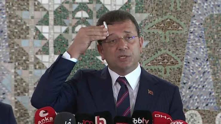 Drr_Nilay's tweet photo. Bizde "iddia" bile istifa getirdi..

Başkaları "ASRIN YOLSUZLUĞUNU" yapanı Cumhurbaşkanı adayı bile yapıyorlar..

İşte koyun sürüsü ile ramızdaki fark bu.. https://t.co/lDiDqXLRIB