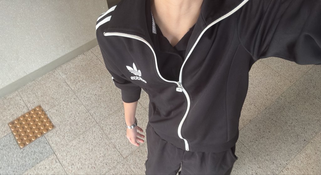 Curttkr's tweet photo. 알바를갑시당 https://t.co/aEGib0Vv9P